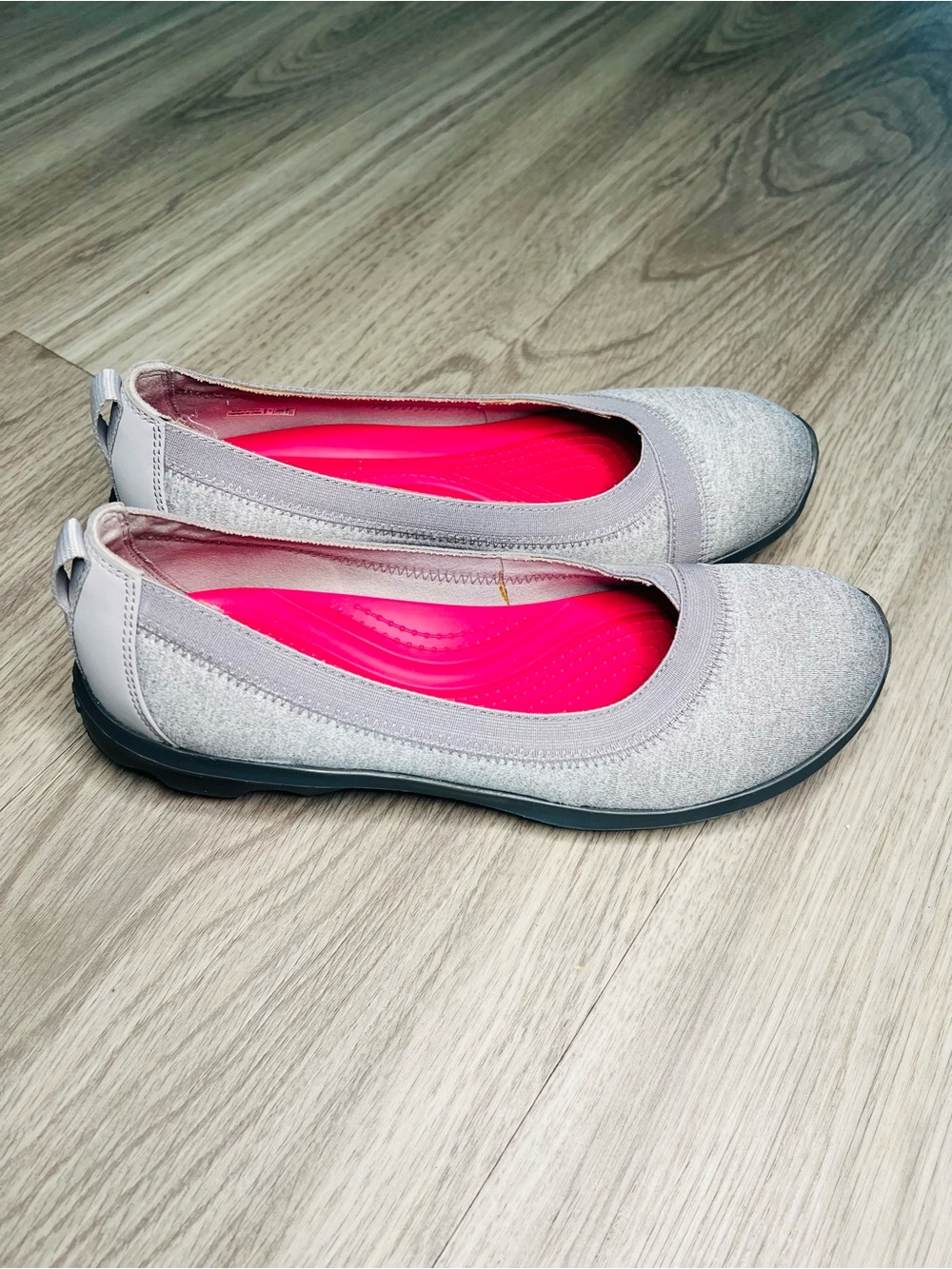 Crocs Womens Busy Day Ballet Wedge Heathered Light Grey Relaxed Fit Shoes